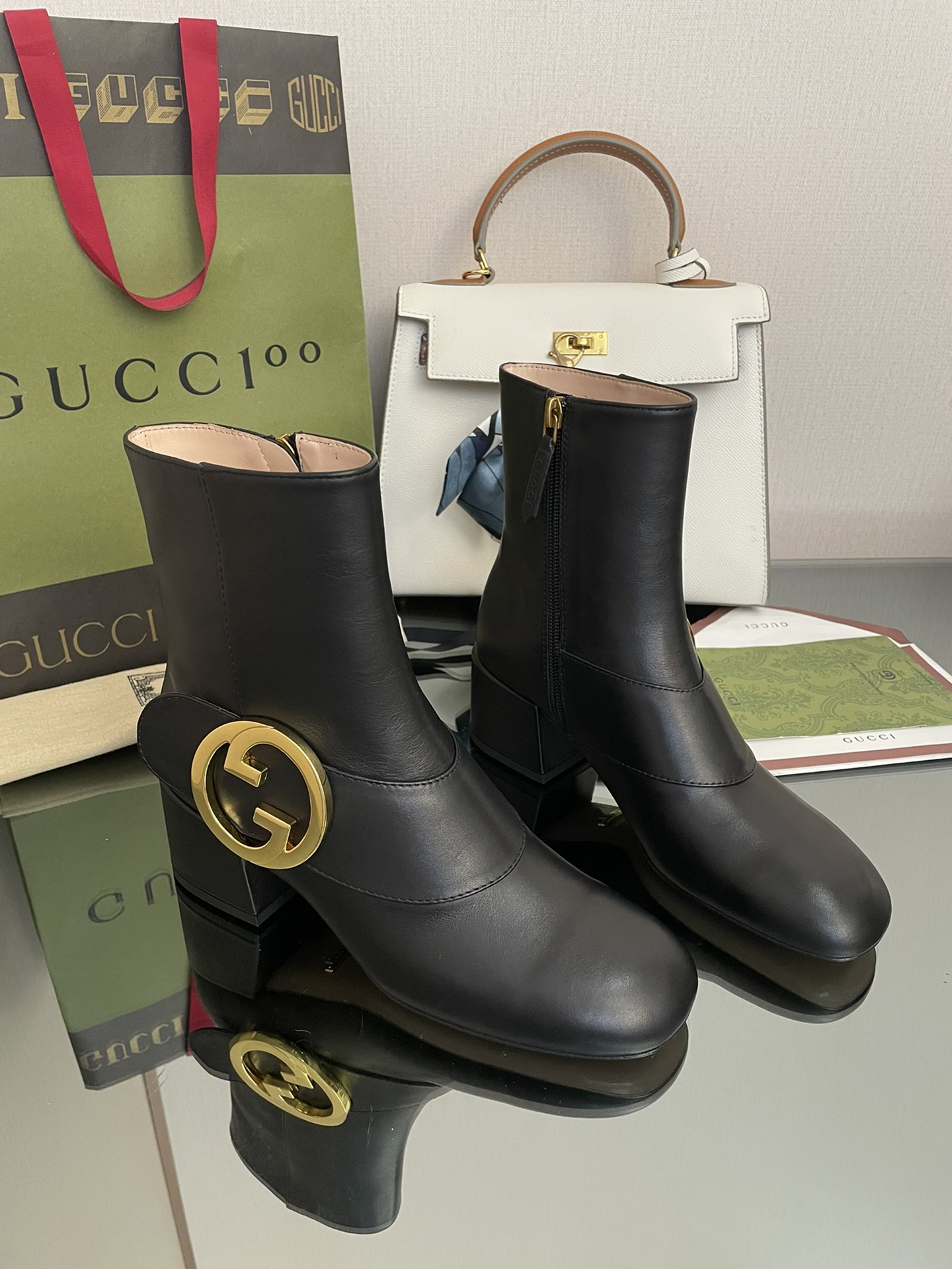 GuCCl boots new style