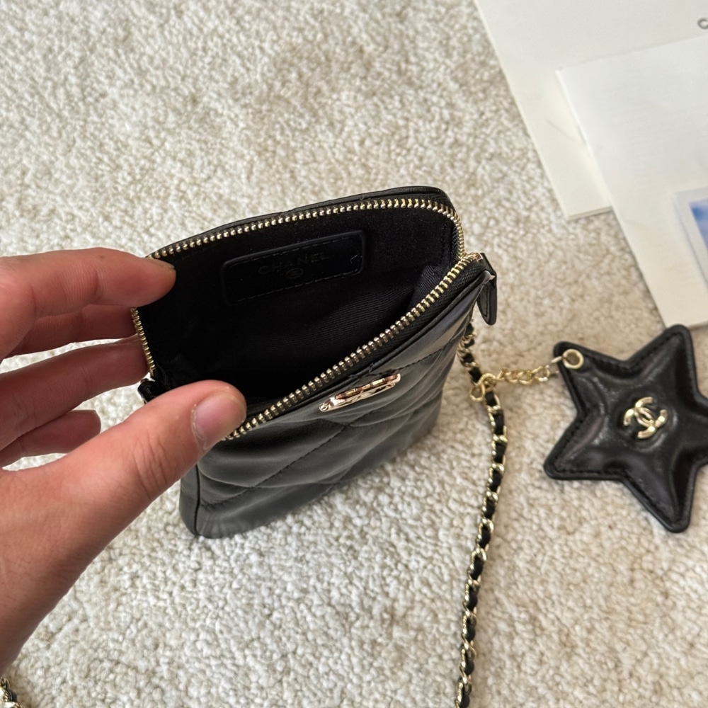 Chanel Phone Holder With Chain Shiny Crumpled And Gold Tone Metal Black 18Cm Ap4777 B21296 94305