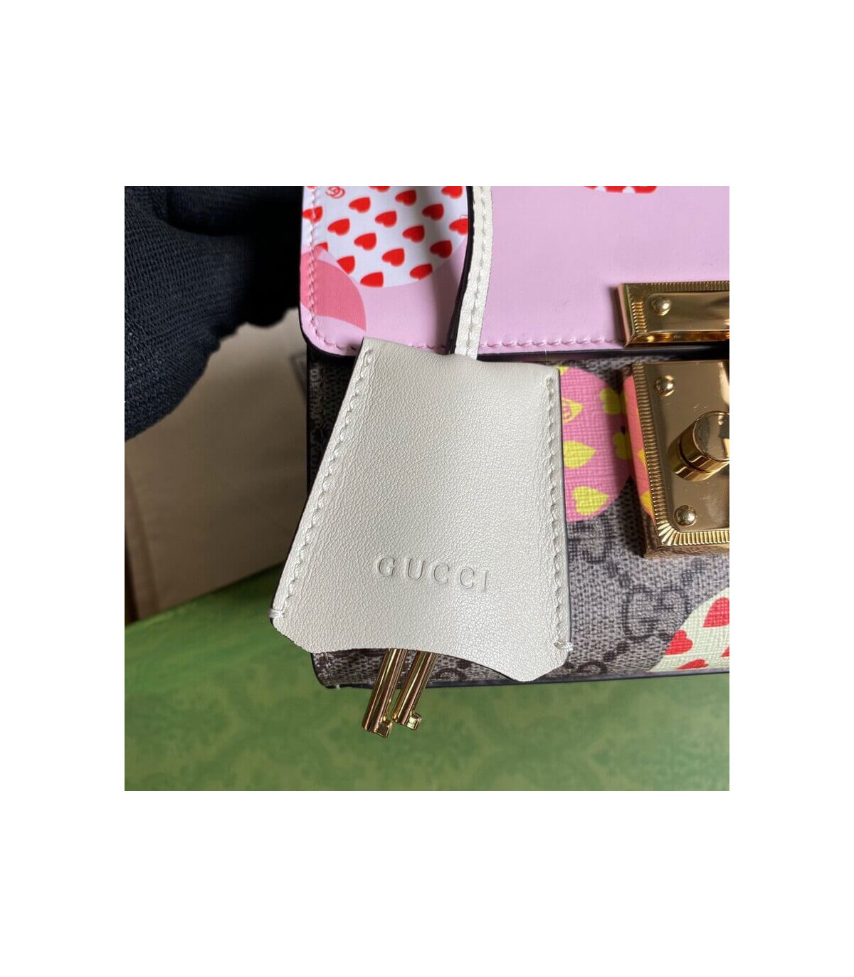 Gucci Padlock Heart Apple Pattern Small Shoulder Bag Pink