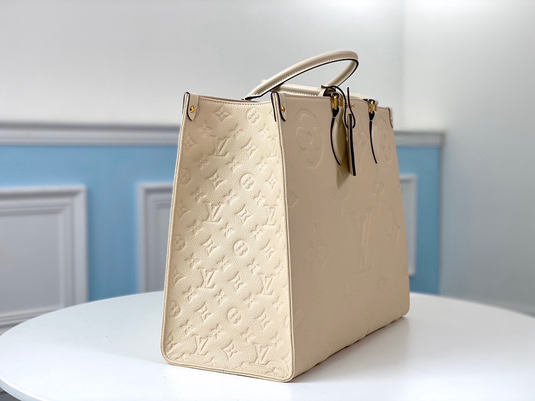Louis Vuitton OnTheGo MM M46531 Crème Beige