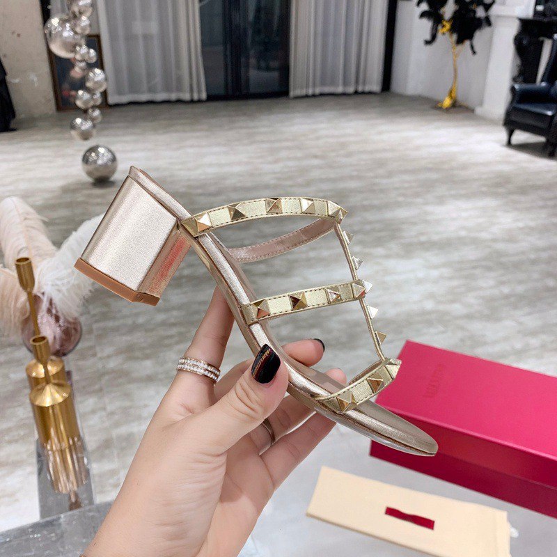 Valentino Garavani Rockstud Caged Metallic Leather Slide Sandals Gold