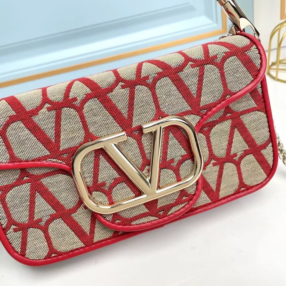 Valentino Garavani Locò Toile Iconographe Shoulder Bag Red 20Cm