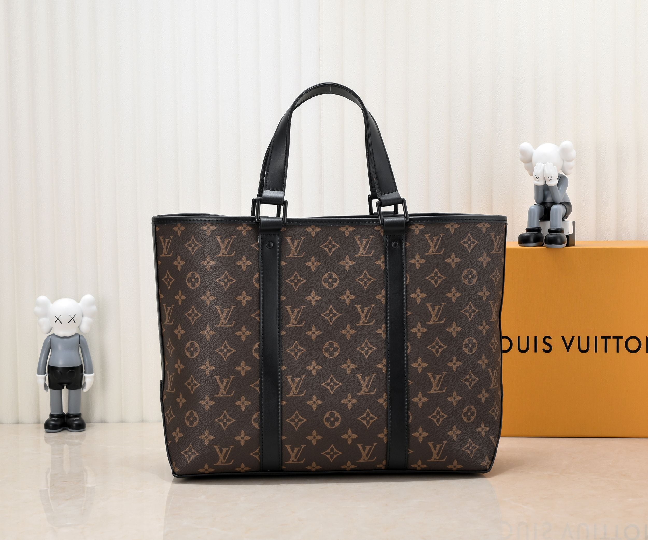 Louis Vuitton Week-End Tote