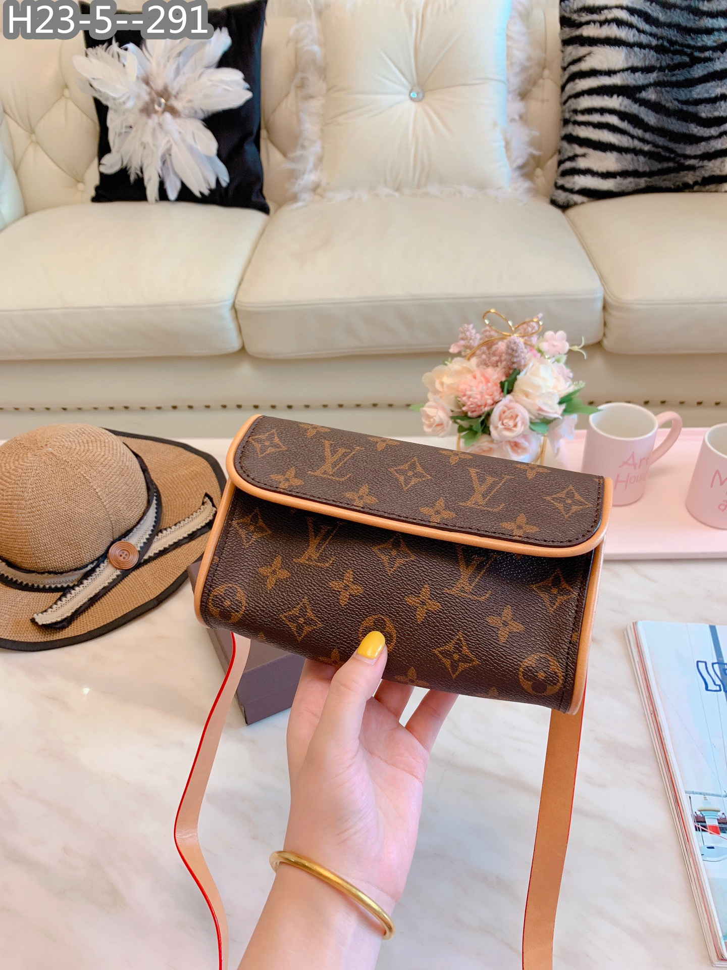 Louis Vuitton Felicie Pochette Bag 21Cm M81896