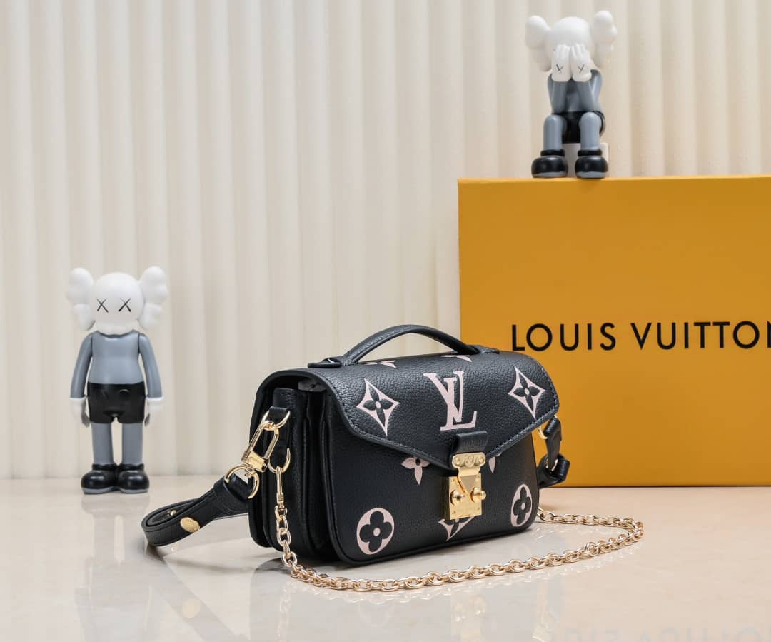Louis Vuitton Pochette M Tis East West Monogram Empreinte Leather Black 21Cm M46596