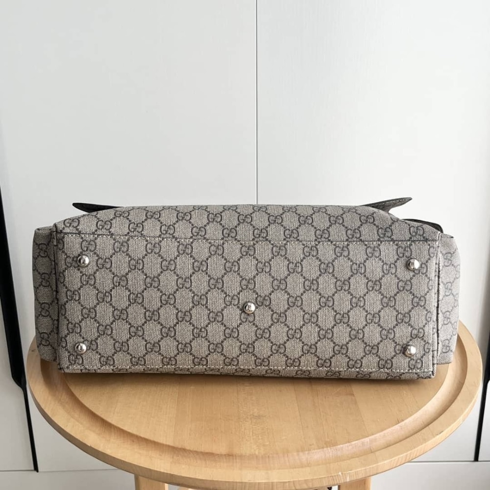 Gucci Large Changing Bag Beige And Ebony Gg Supreme 44cm 211131 Kgdig 8588