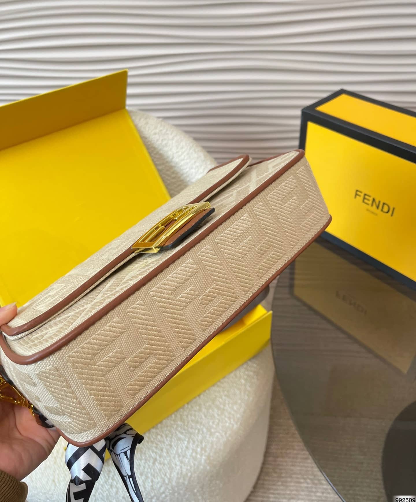 Fendi Baguette Natural Straw Bag With Ff Embroidery 26Cm