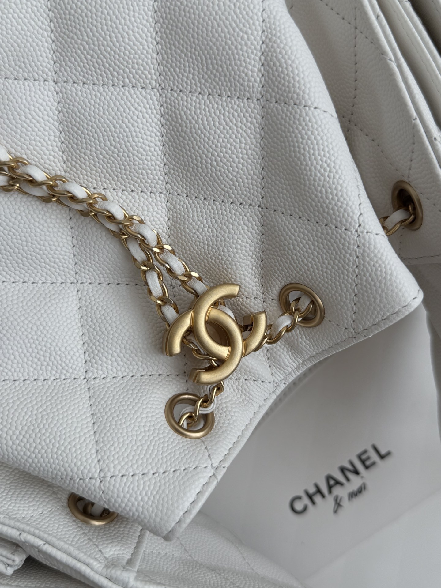 Chanel Spring-Summer 2025 Handbag Grained Calfskin & Gold-Tone Metal White 30Cm/ 11.8In