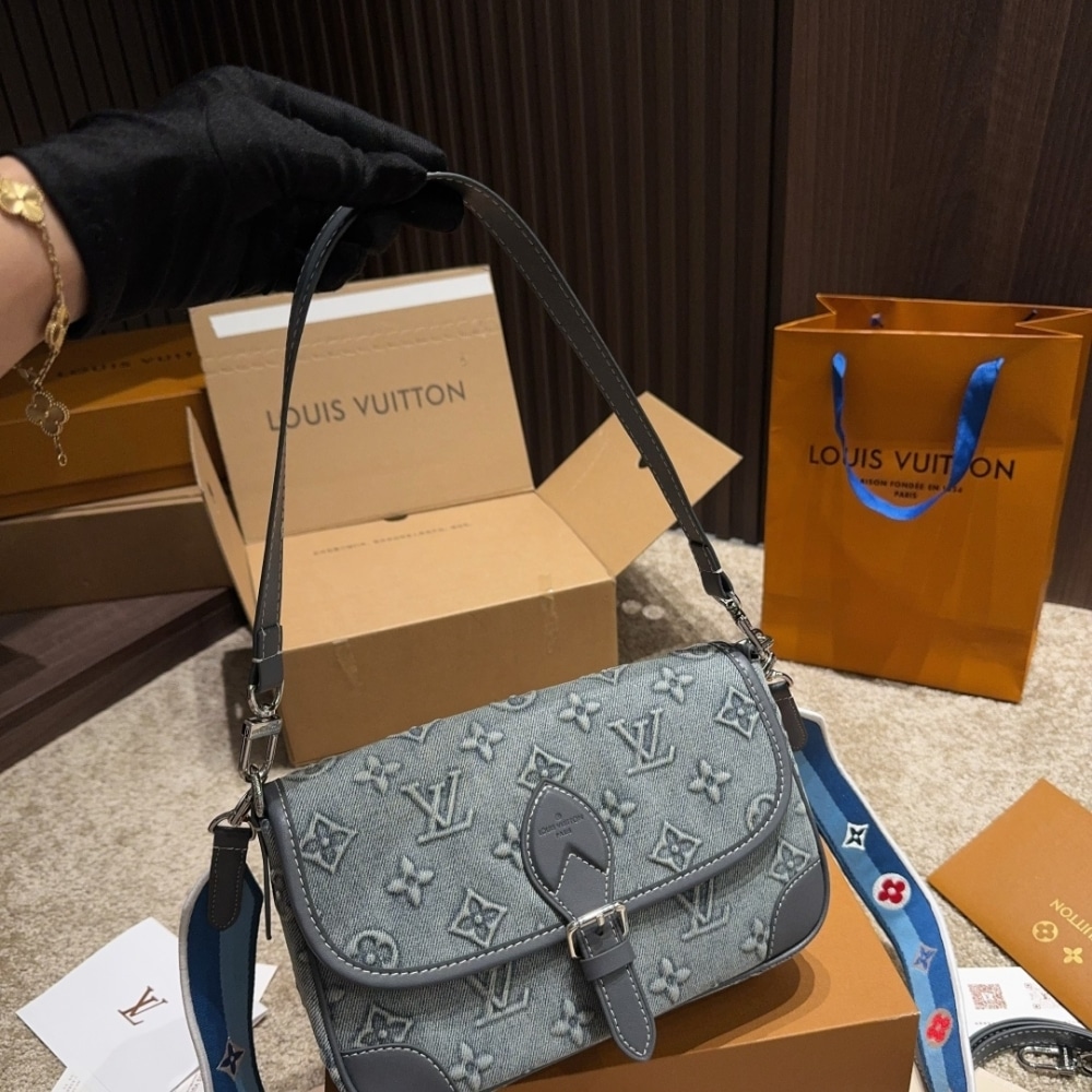 Louis Vuitton Diane Monogram Denim Blue 24Cm