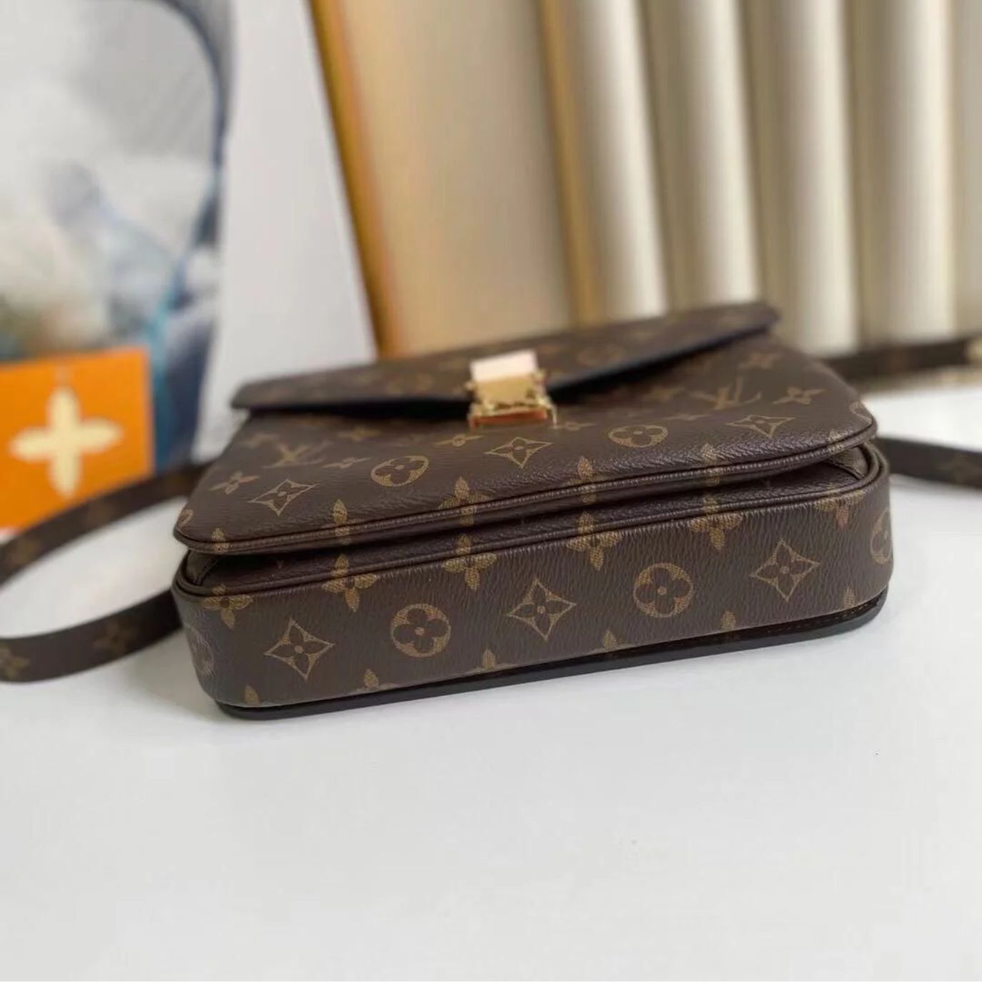 Louis Vuitton Louis Vuitton Pochette Métis 25cm