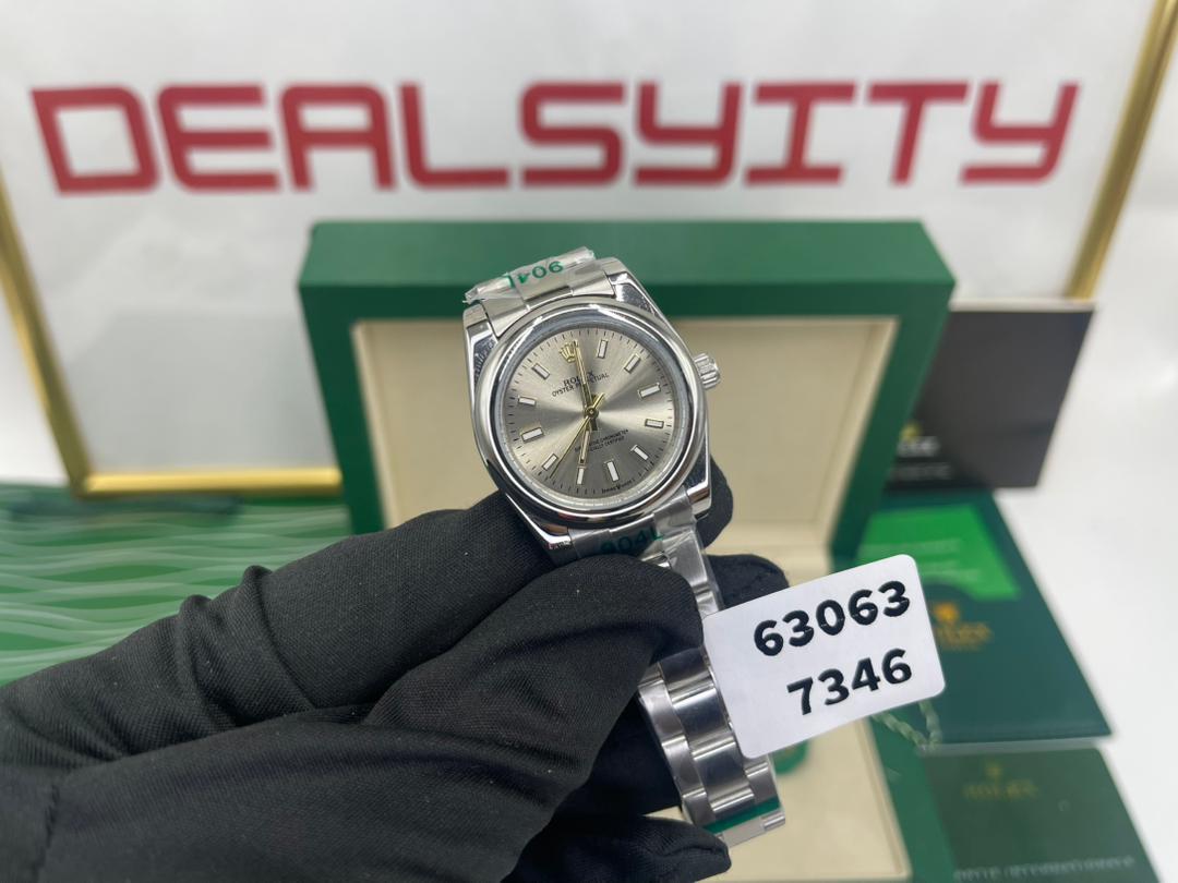 Rolex Oyster Perpetual Lady 31mm Silver Dial 277200