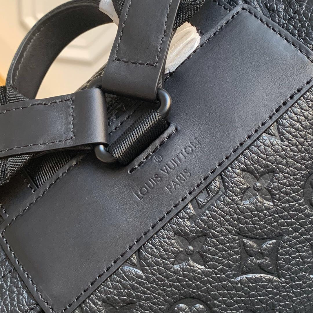Louis Vuitton Christopher Backpack Mm Taurillon Monogram Black M55699