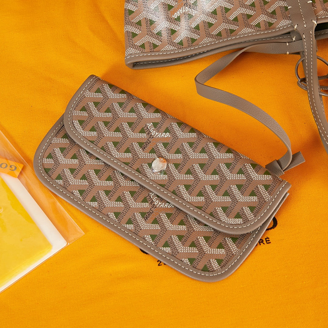 Goyard Saint Louis Pm 34Cm Brown Khaki Canvas Chevroches Calfskin