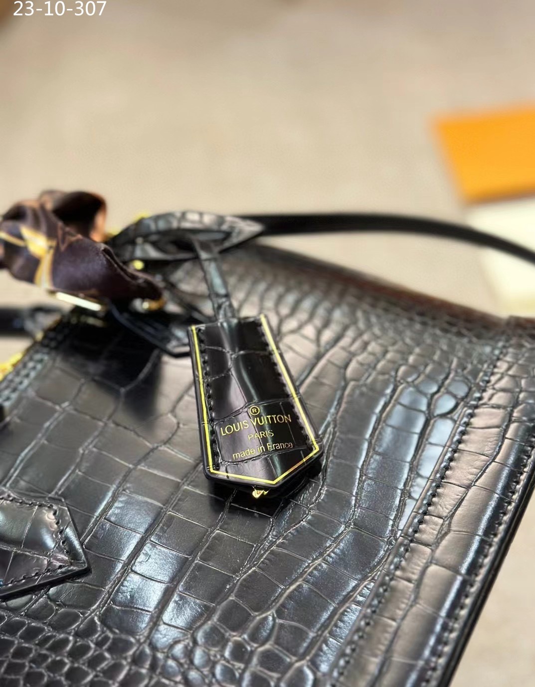 Louis Vuitton Neo Alma Bb Black 24Cm