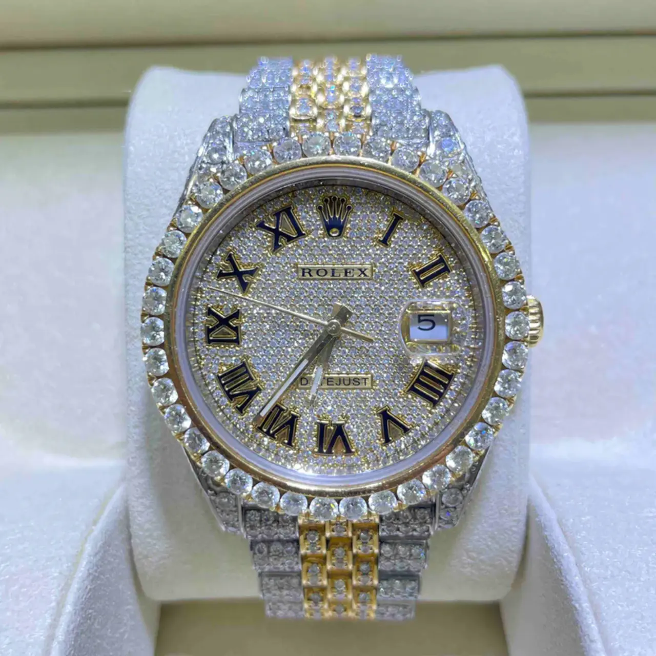 Diamond Rolex 36mm yellow two-tone dial, set with 29 carats of VS1 natural diamonds