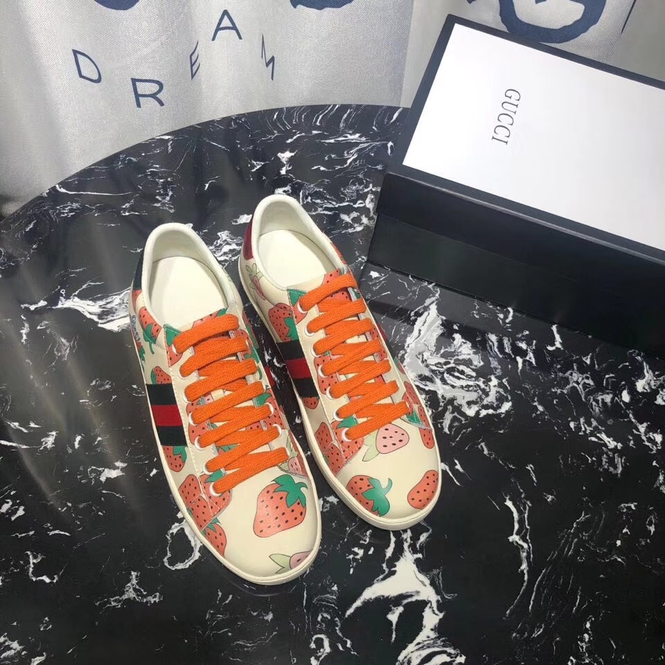 Gucci Ace Leather Sneaker With Strawberry Print 387993 08L30 9262