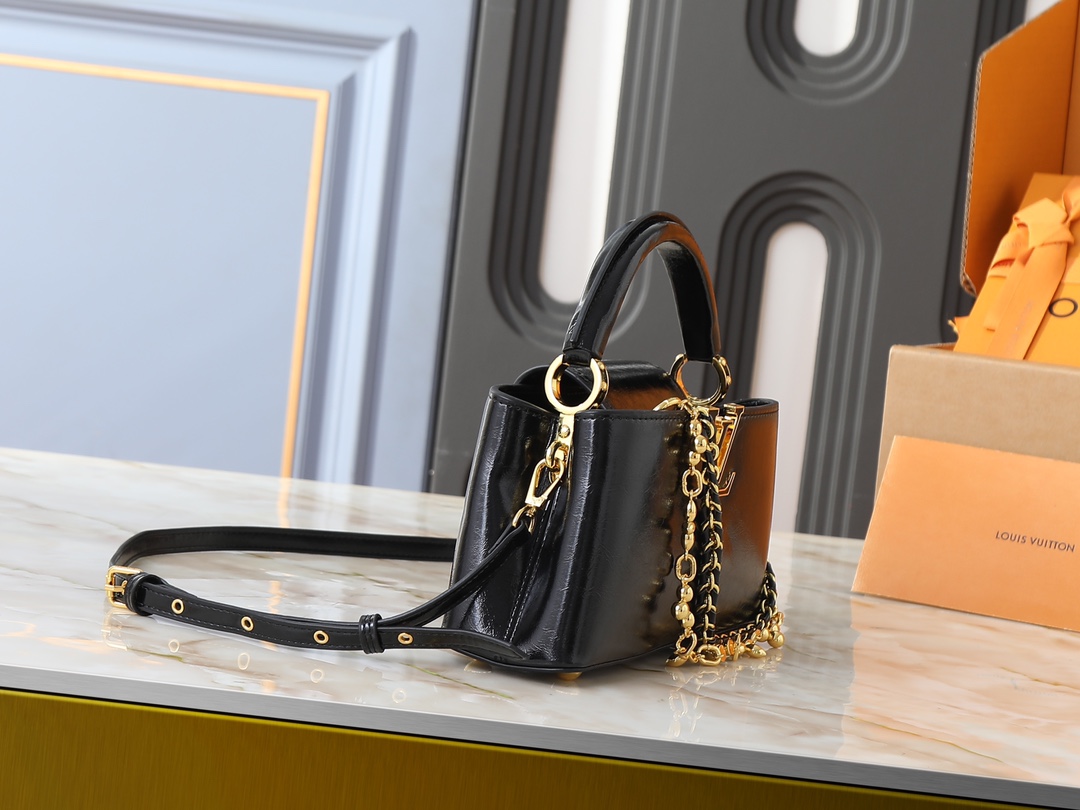 LV Capucines BB 26.5