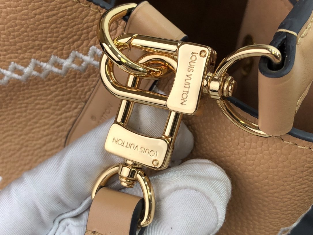 Louis Vuitton N Ono  Mm 26Cm Arizona Brown