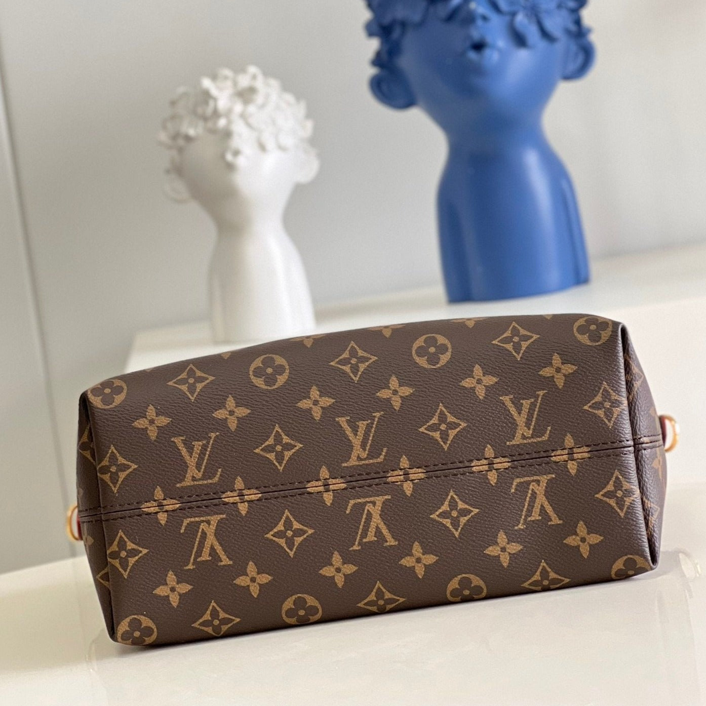 Louis Vuitton Bo Tie Pm 25Cm