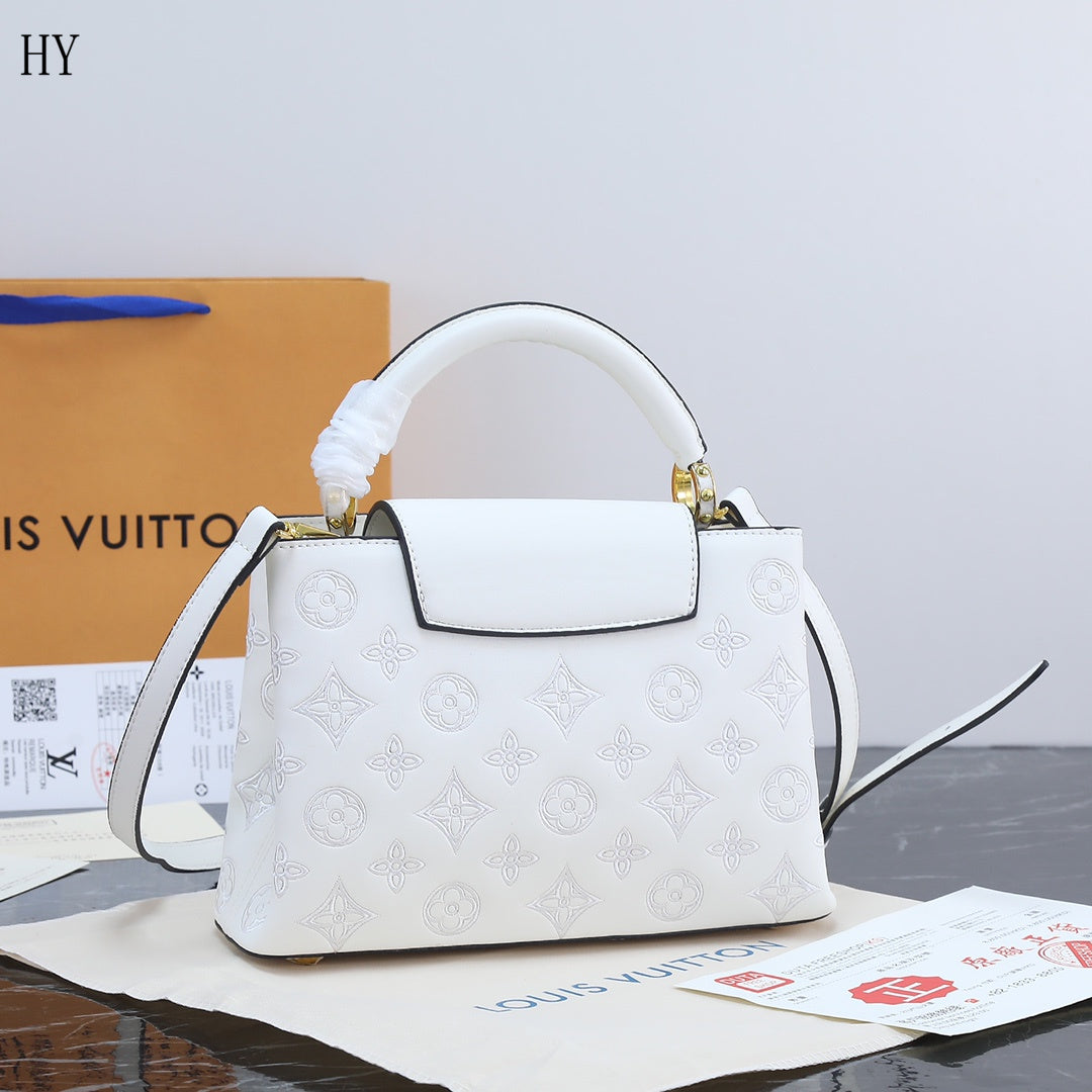 Louis Vuitton Capucines White 27Cm
