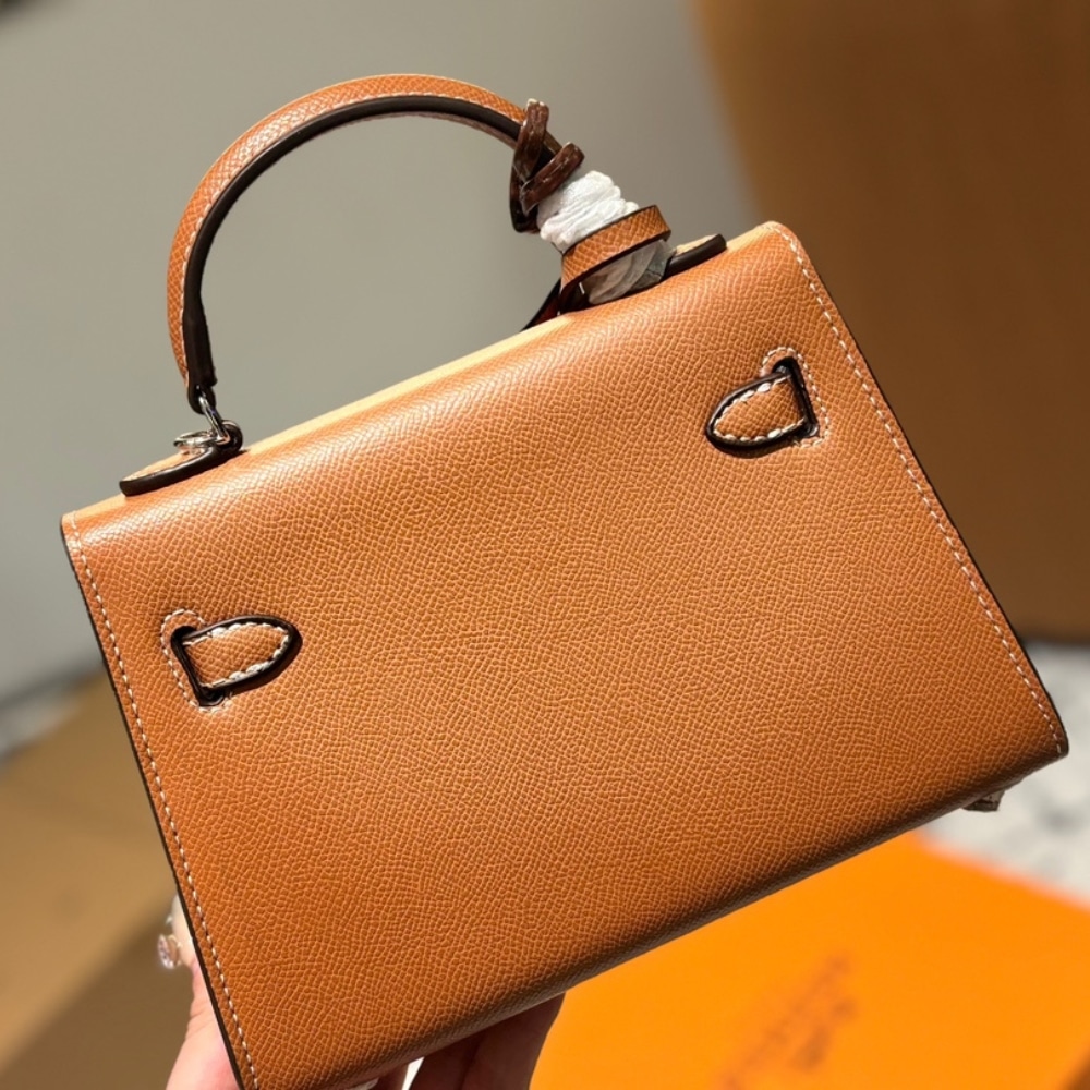 Hermès Mini Kelly Epsom Silver Buckle Brown 20Cm