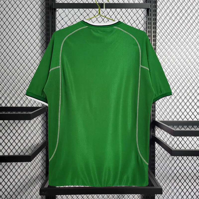 retro 2002 Republic of Ireland home football jersey retro
