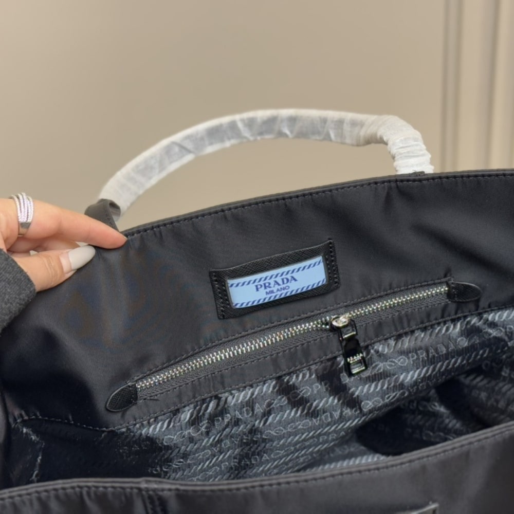 Prada Etiquette Tote Bag Black 38Cm