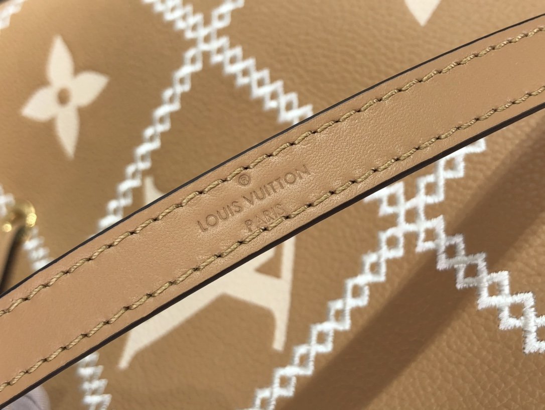 Louis Vuitton N Ono  Mm 26Cm Arizona Brown