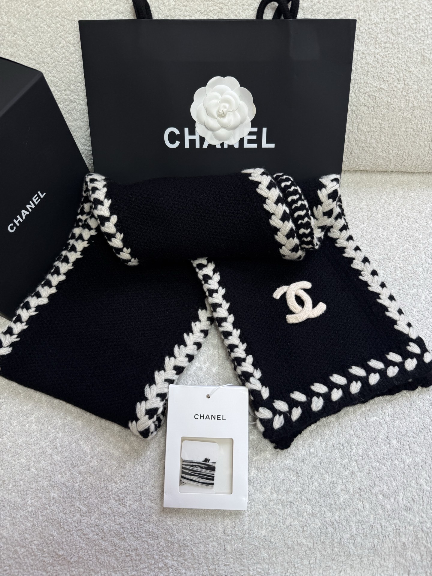 Chanel 26B Black Wheat-Ear Cashmere Scarf