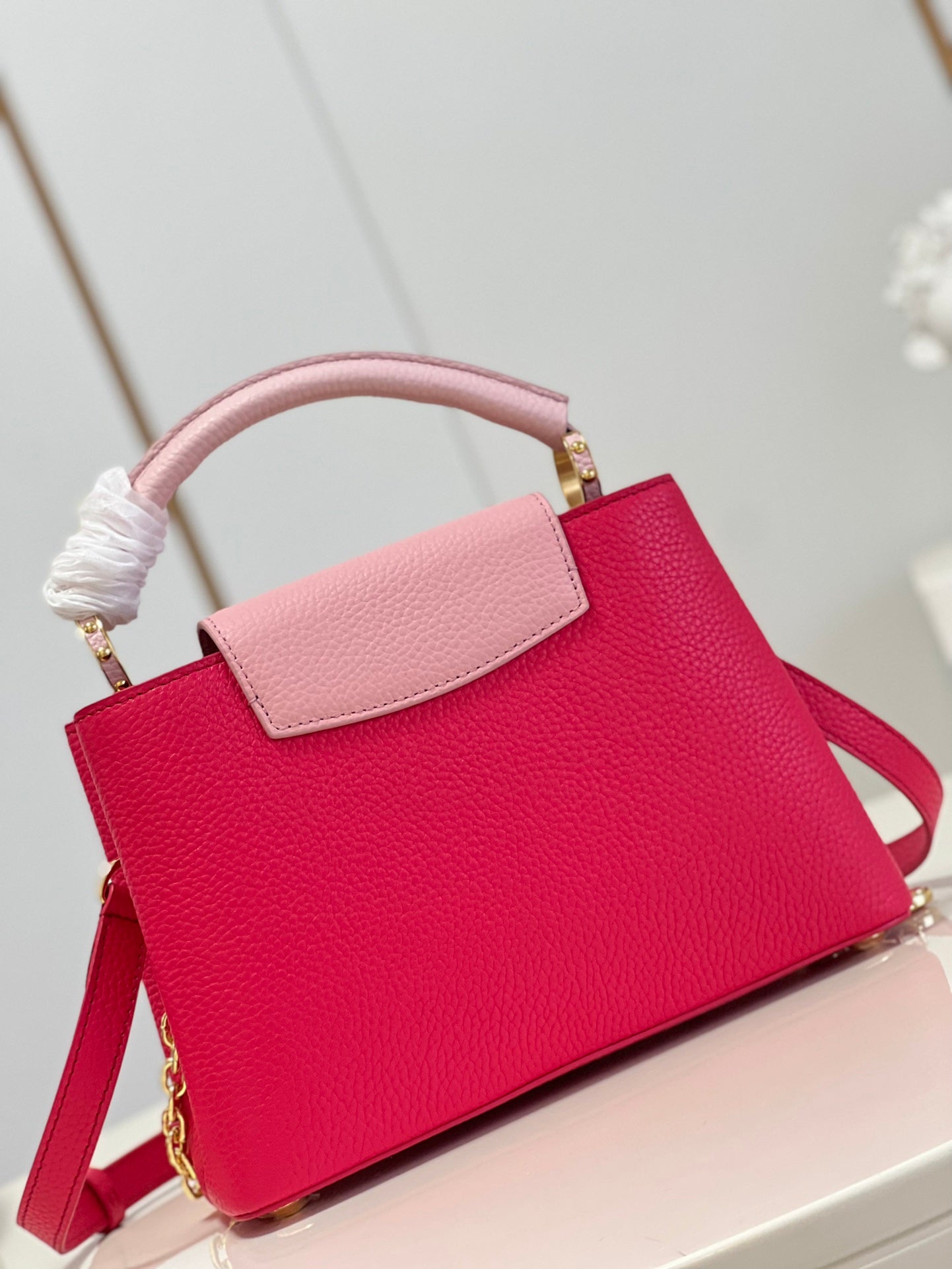 Louis Vuitton Capucines Mm Scarlet Red 27Cm