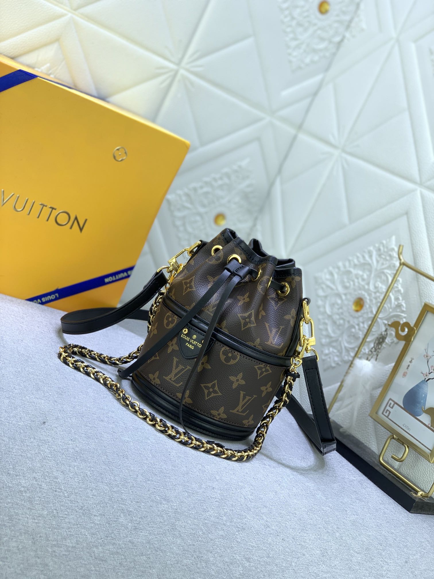 Louis Vuitton Bucket Monogram Bag Brown 20Cm