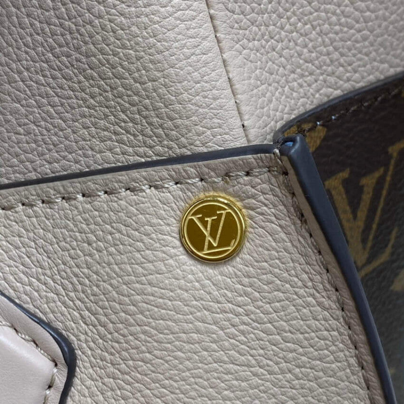 Louis Vuitton On My Side Mm 30Cm Greige