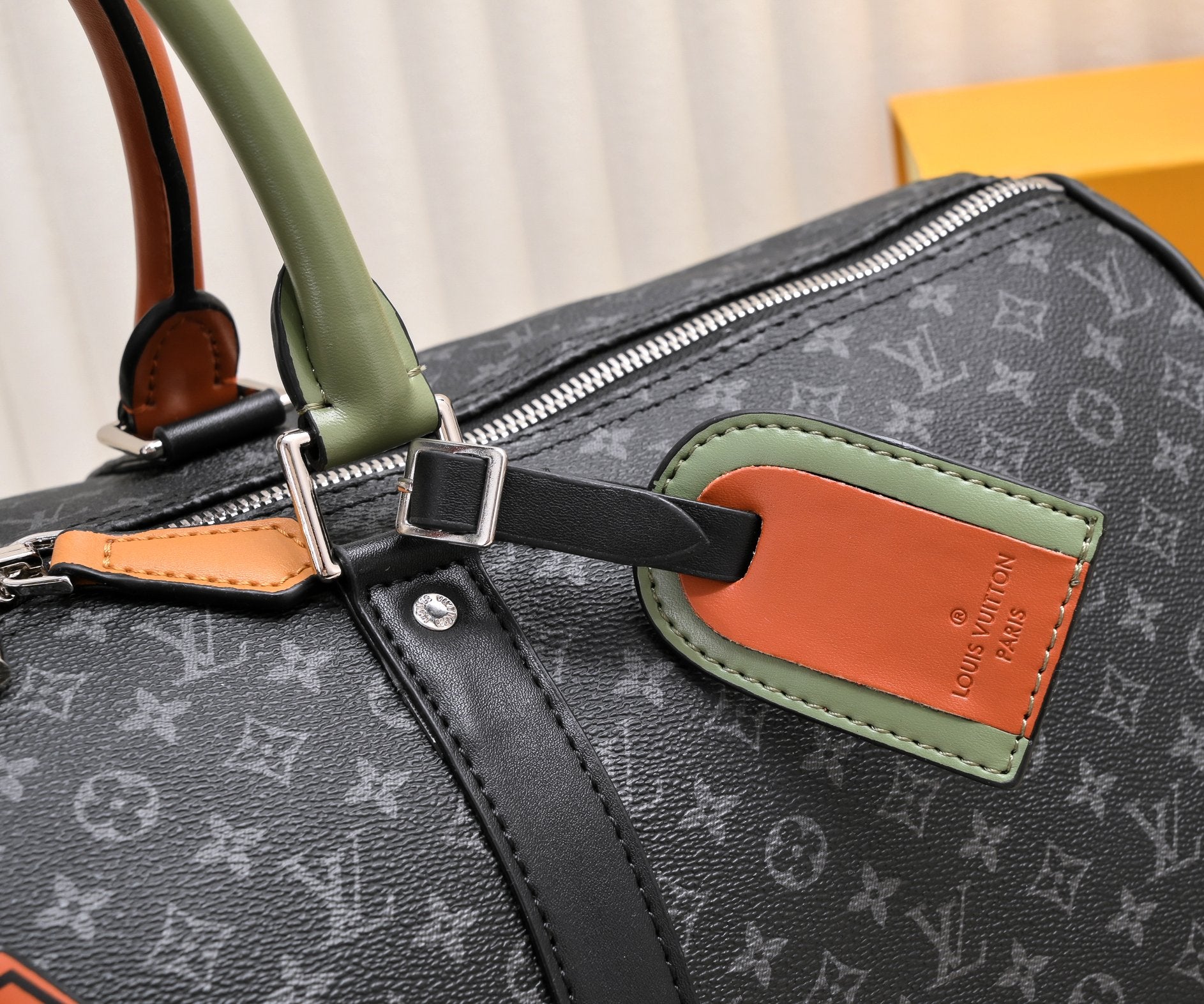 Louis Vuitton Keepall Bandouli Re Black 50Cm