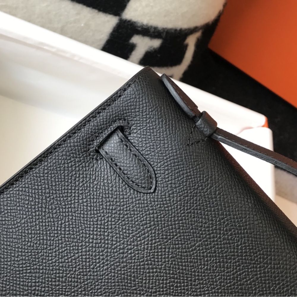Hermes Mini Kelly Pochette Gold Toned Hardware Black 22Cm