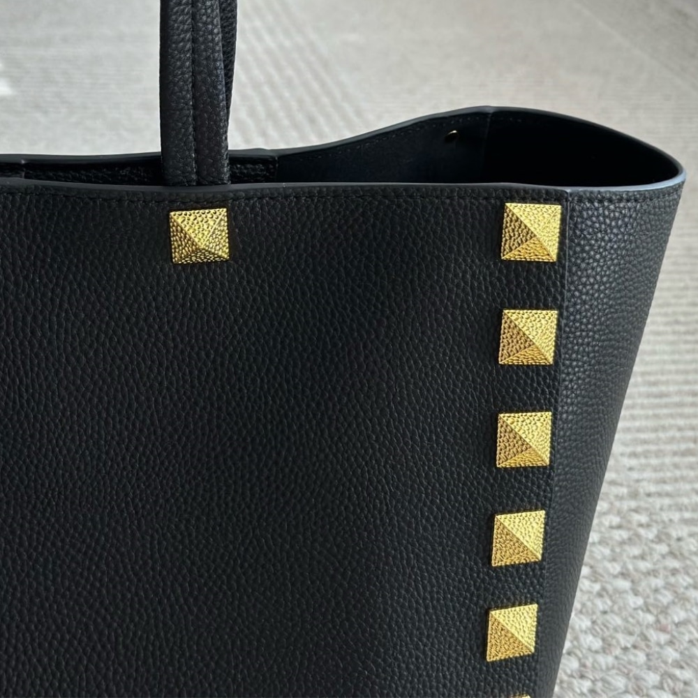 Valentino Garavani Rockstud Tote Bag Black 40Cm