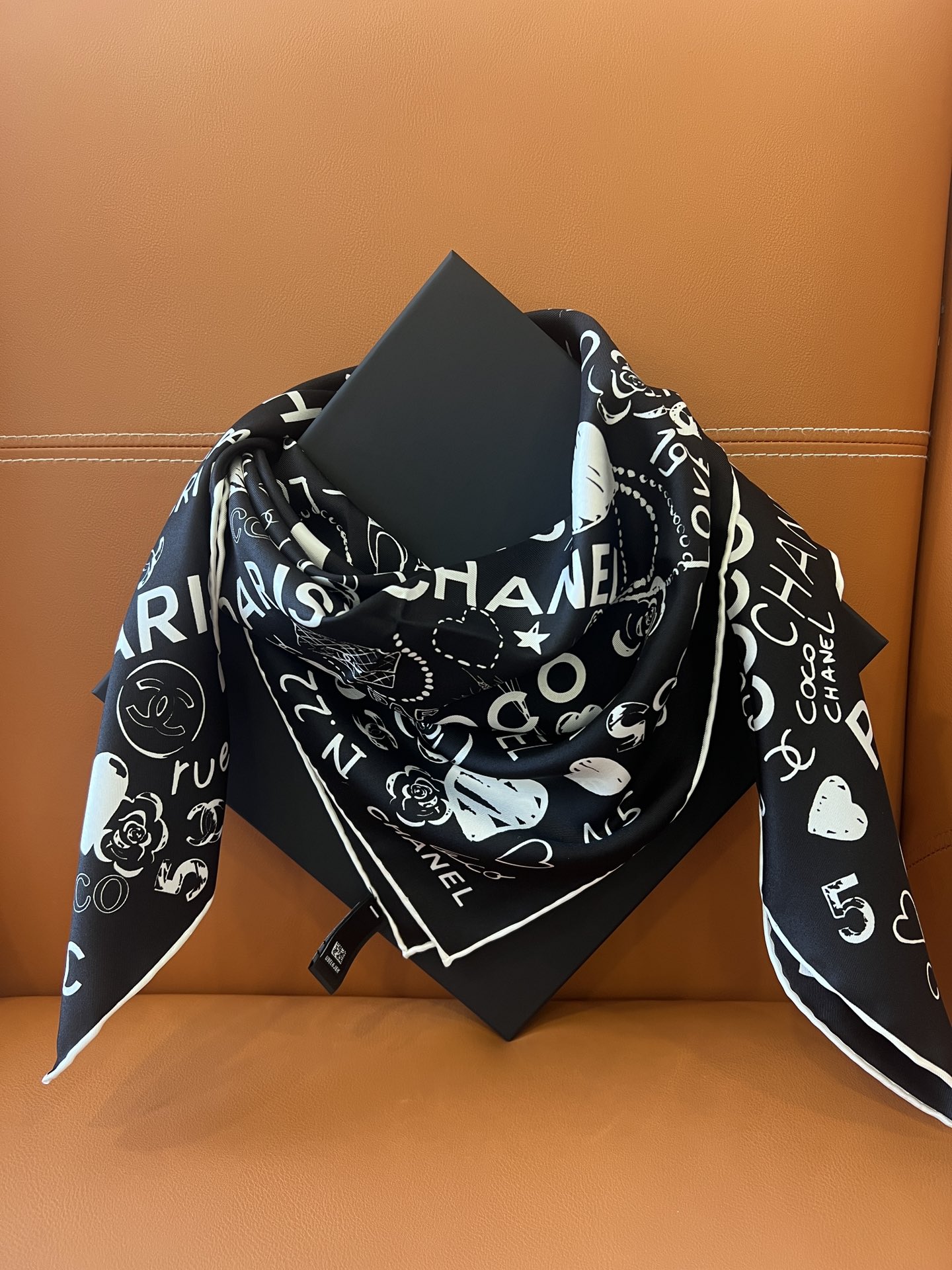 chanel scarf black