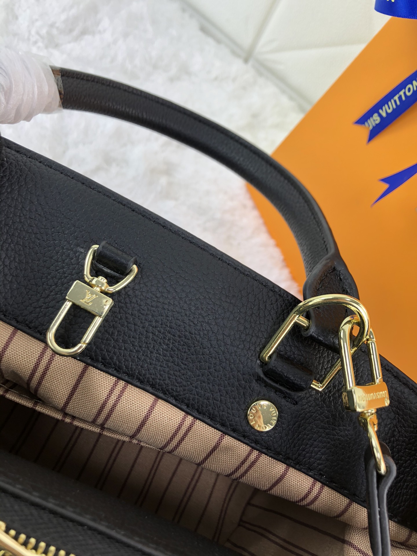 Louis Vuitton Montaigne MM Monogram Empreinte Leather Black 33Cm M41048