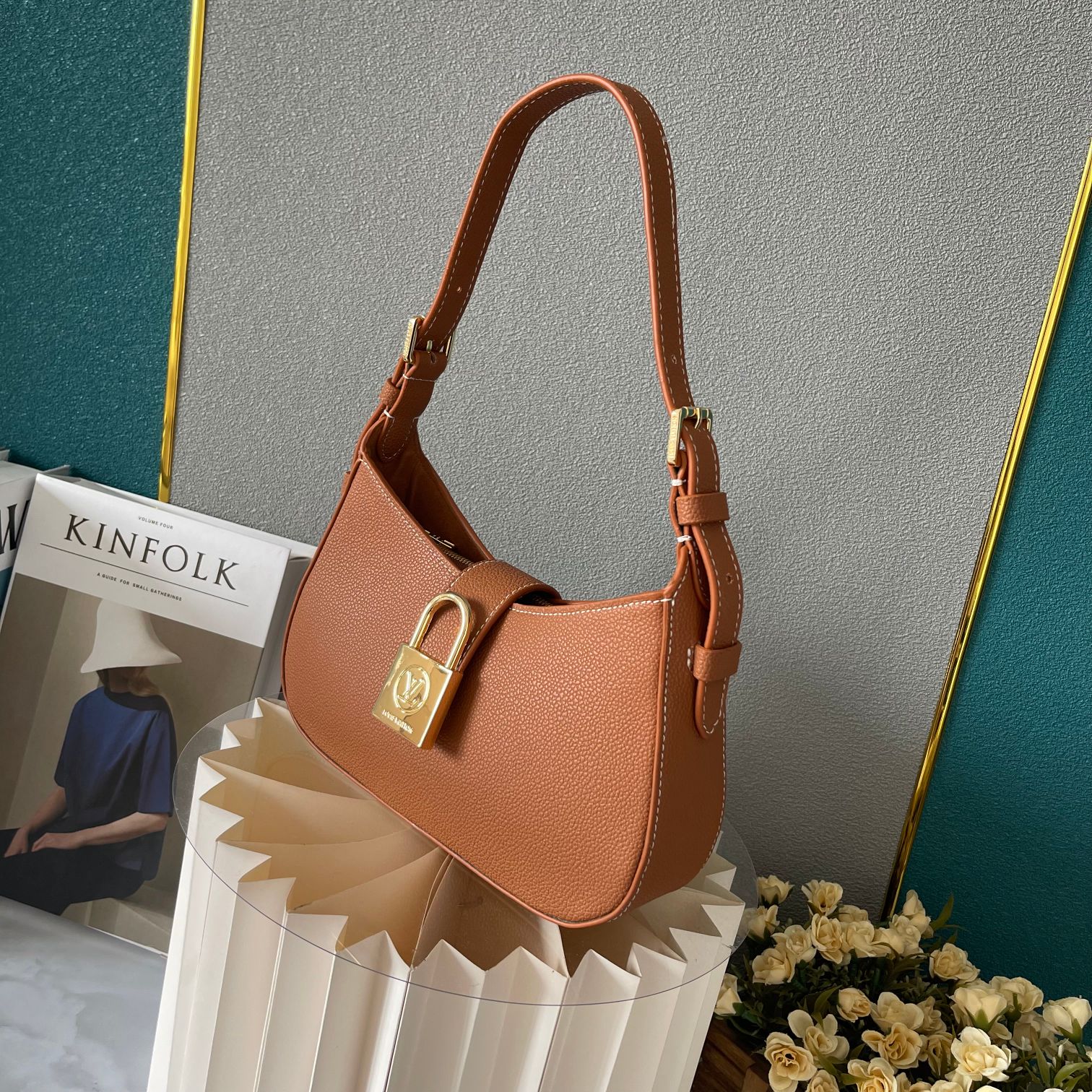 Louis Vuitton Low Key Shoulder Bag Brown 25Cm M24885