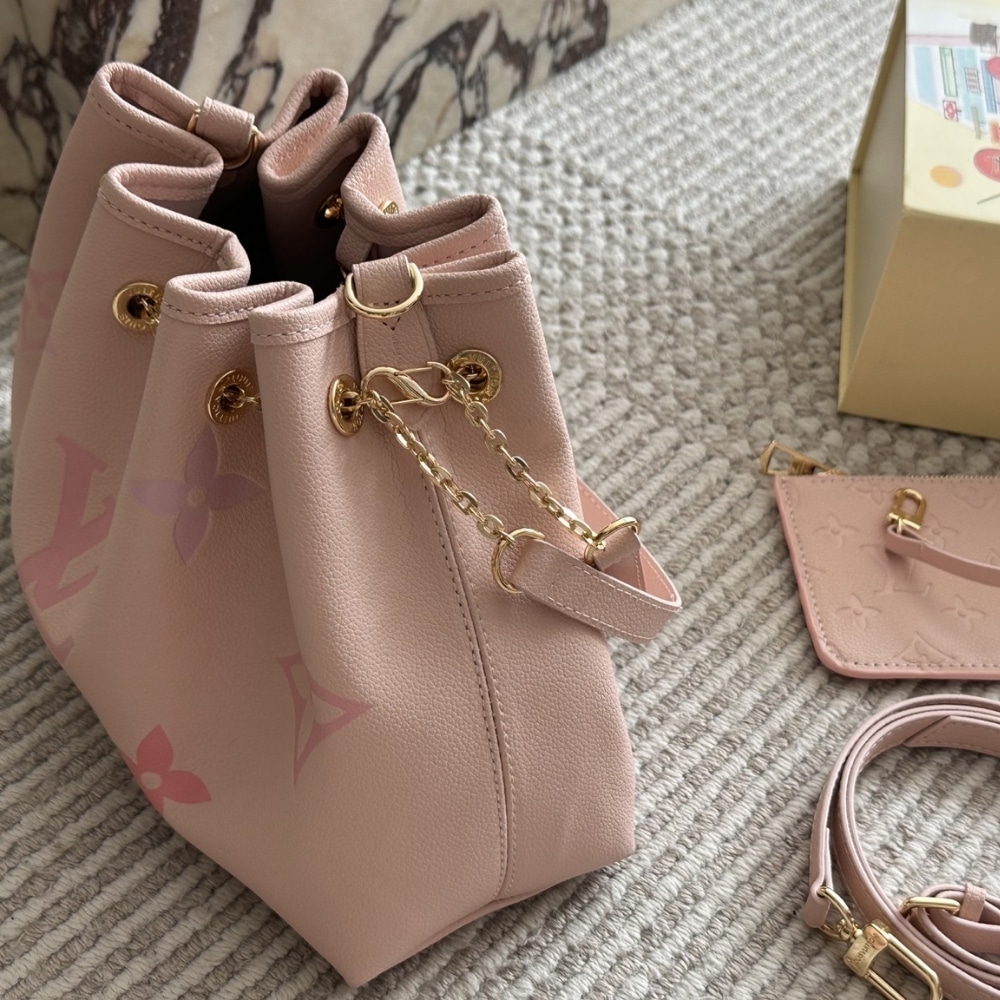 Louis Vuitton Summer Bundle Pink 28cm