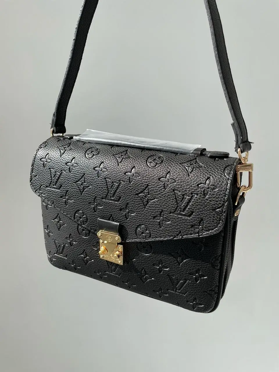 Louis Vuitton Monogram Canvas Pochette M Tis Black 25Cm