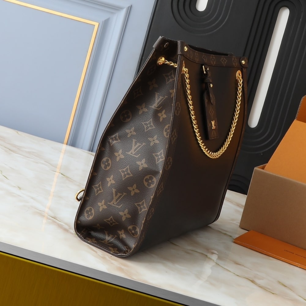 Louis Vuitton Nova MM Black 37Cm M13137