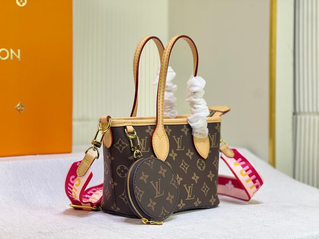 Louis Vuitton Discovery Backpack Crystal Blue 38Cm M22519