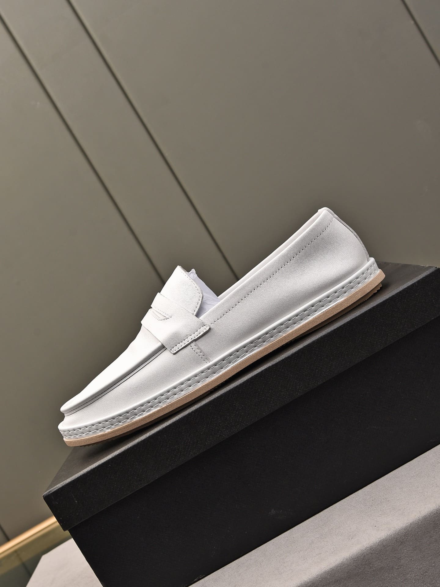 Prada Men’S Flat Loafers Leather White