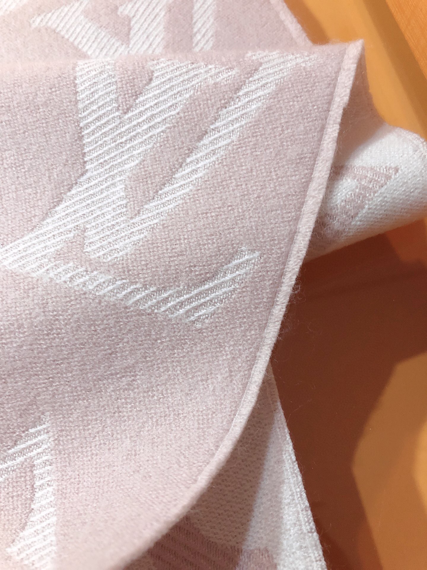 Louis Vuitton Lv Monogram Essential Scarf Pink Beige M77854