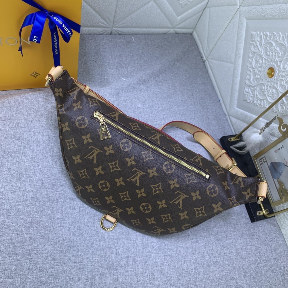 Louis Vuitton Bumbag Monogram Canvas Brown 37cm M43644
