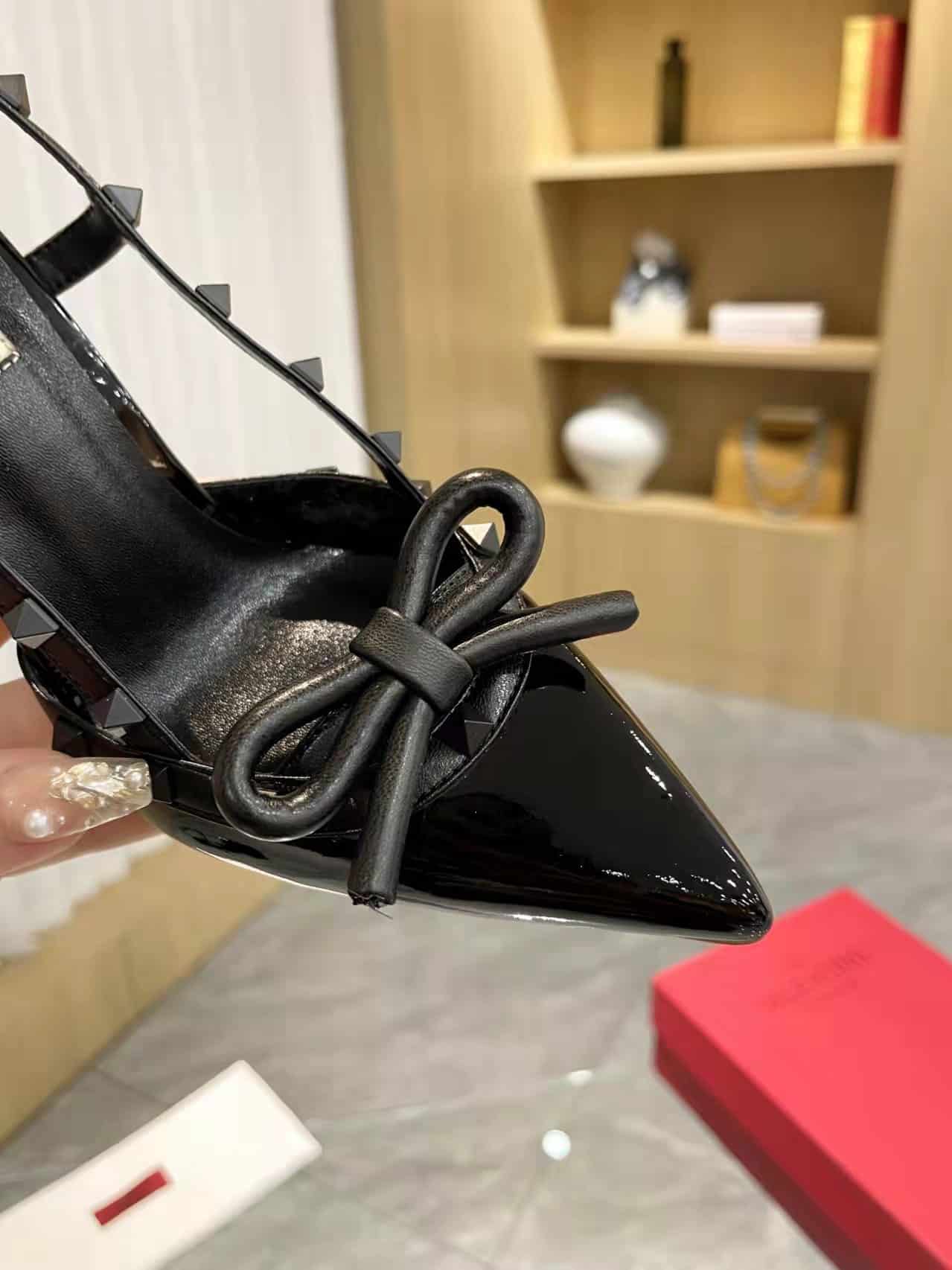 Valentino Rockstud Bow 100 Patent Slingback Pump Black