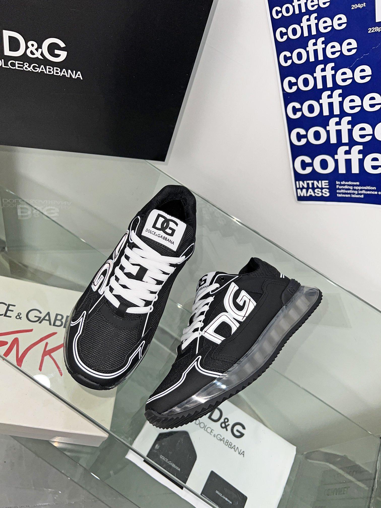 2023 DOLCE & GABBANA sneakers