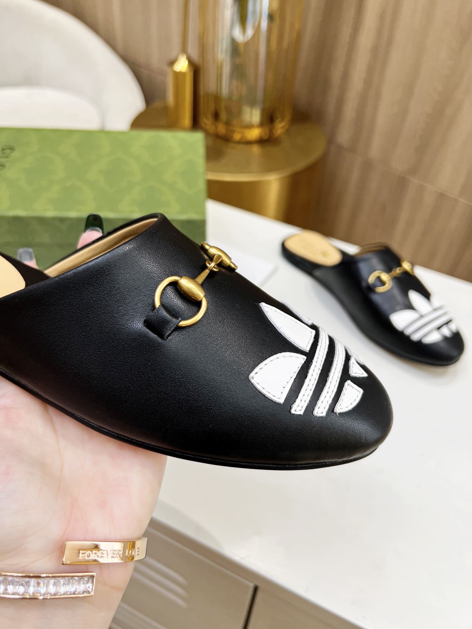 Gucci X Adidas Women’S Trefoil Slipper Leather Black