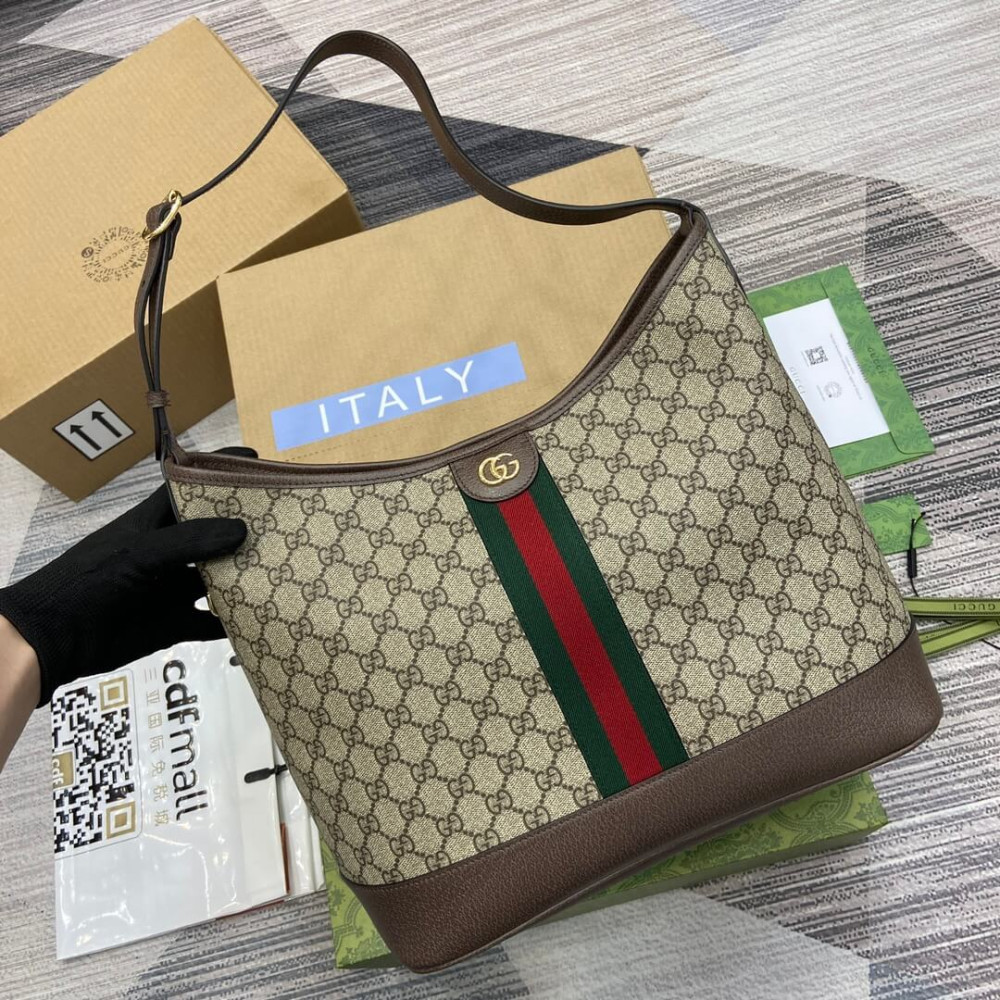 Gucci Ophidia GG Medium Shoulder Bag
