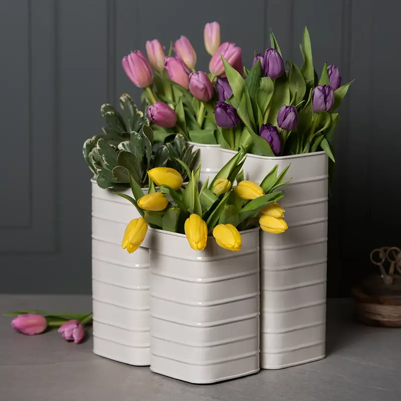 Cream Flower Caddy